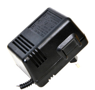 9 tot 24 volt universeel adapter